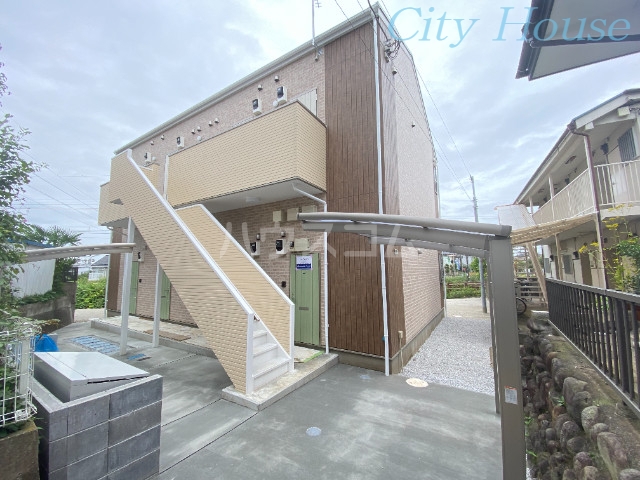 20/30 エントランス