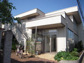 18/30 エントランス