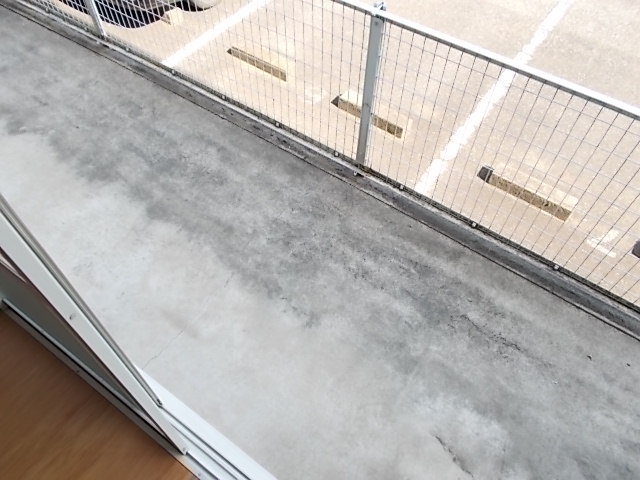 15/23 バルコニー