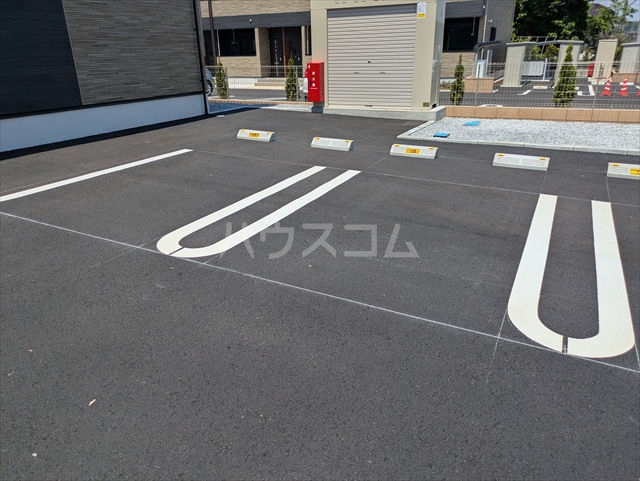 26/30 駐車場