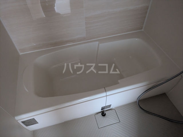 13/30 浴室