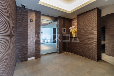 20/27 エントランス