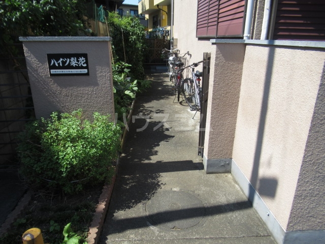 24/29 エントランス