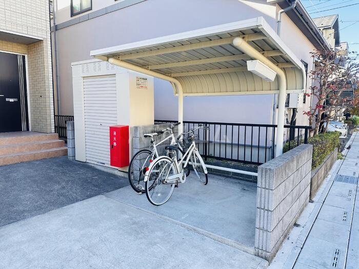 13/17 エントランス