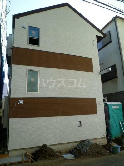 16/26 エントランス