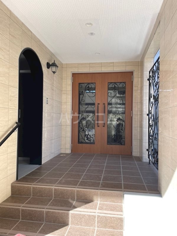 29/30 エントランス