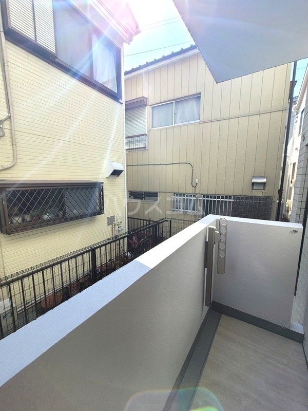 23/30 バルコニー