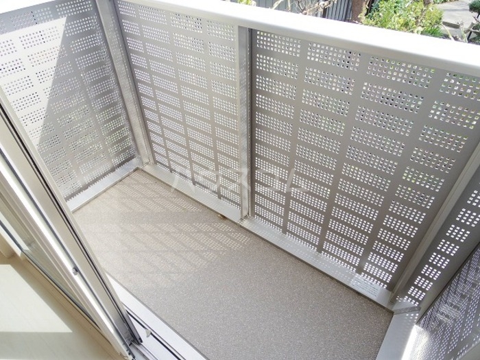 13/21 バルコニー