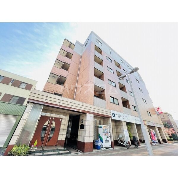 14/21 エントランス