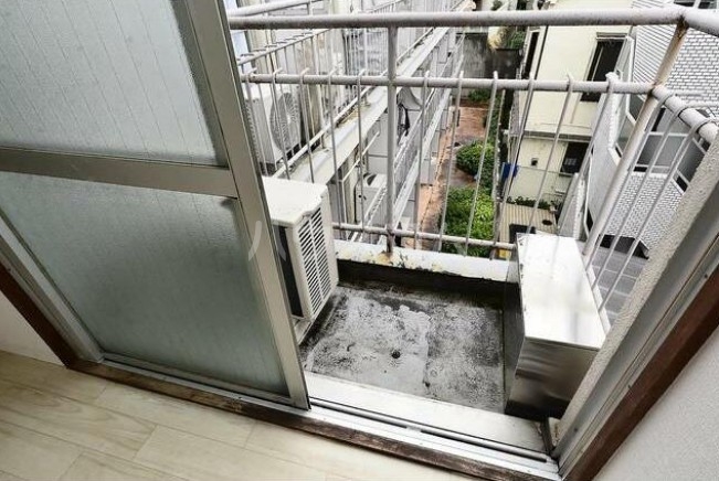 19/30 バルコニー