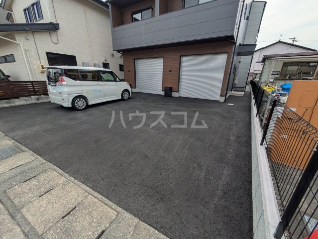 26/30 駐車場