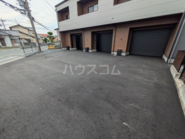 28/30 駐車場