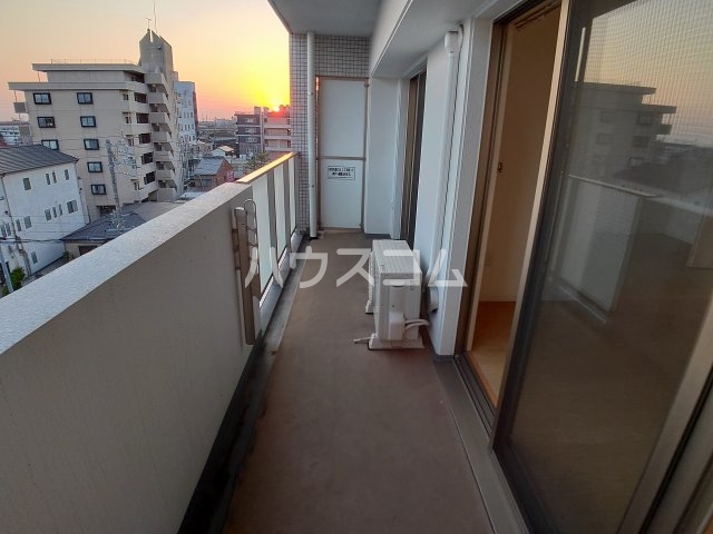 21/30 バルコニー