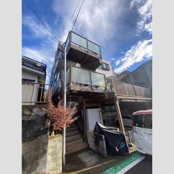 14/20 エントランス