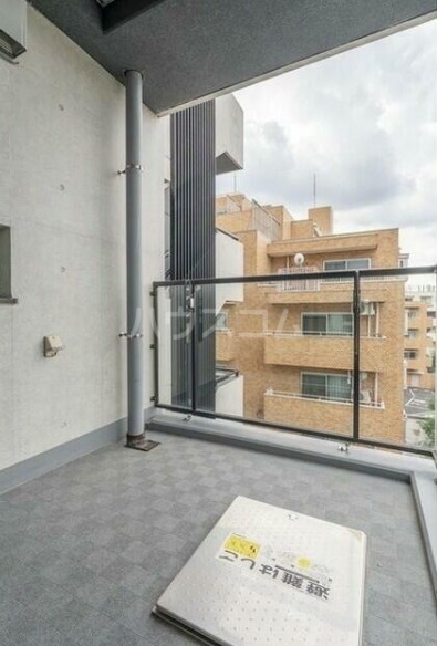 13/20 バルコニー