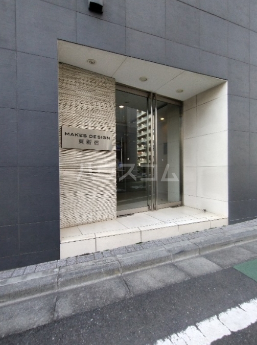 13/13 エントランス