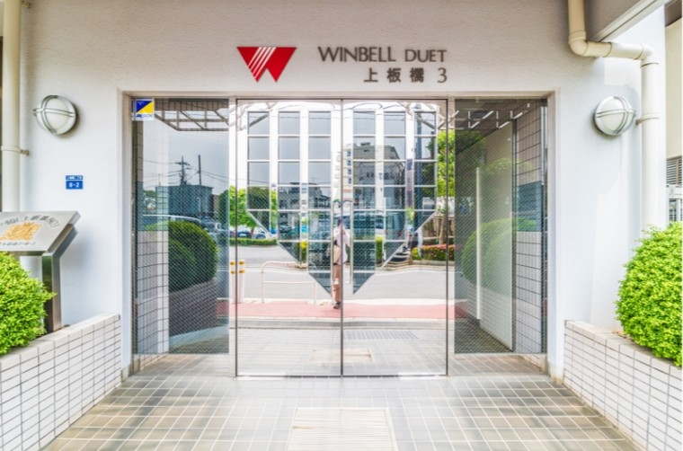 2/5 エントランス