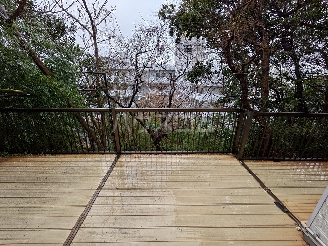 21/30 バルコニー