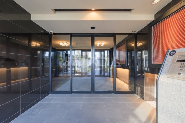 15/19 エントランス