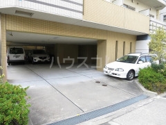 14/21 駐車場