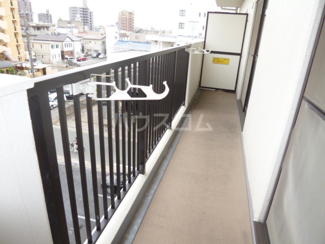 13/27 バルコニー