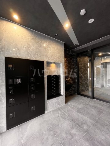 24/26 エントランス