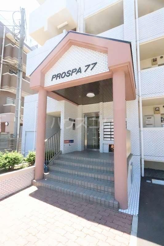 21/28 エントランス