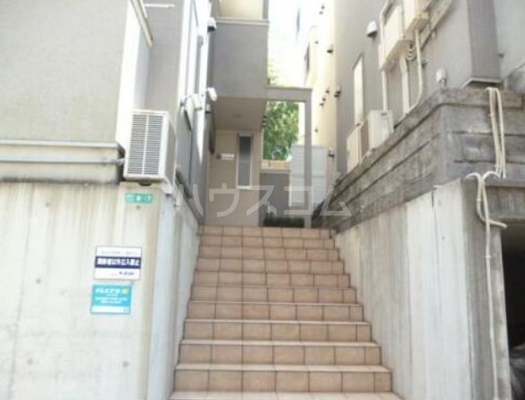 2/11 エントランス