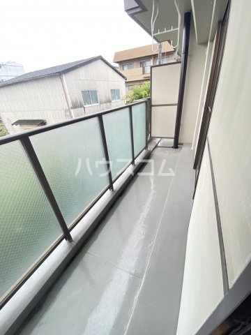 13/21 バルコニー