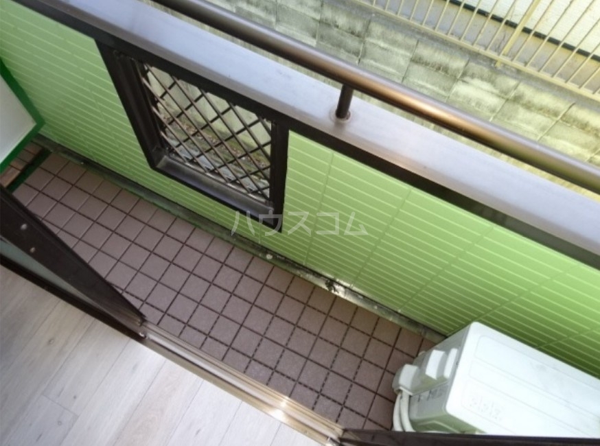 15/27 バルコニー