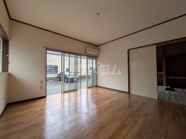 13/30 室内