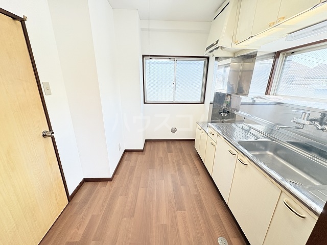 13/30 キッチン