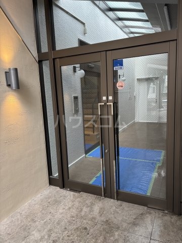 29/30 エントランス