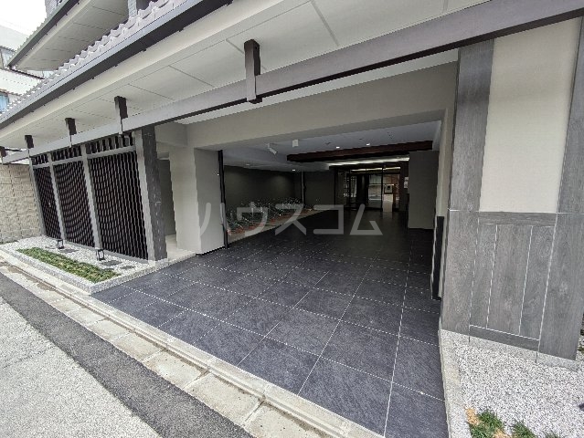 29/30 エントランス