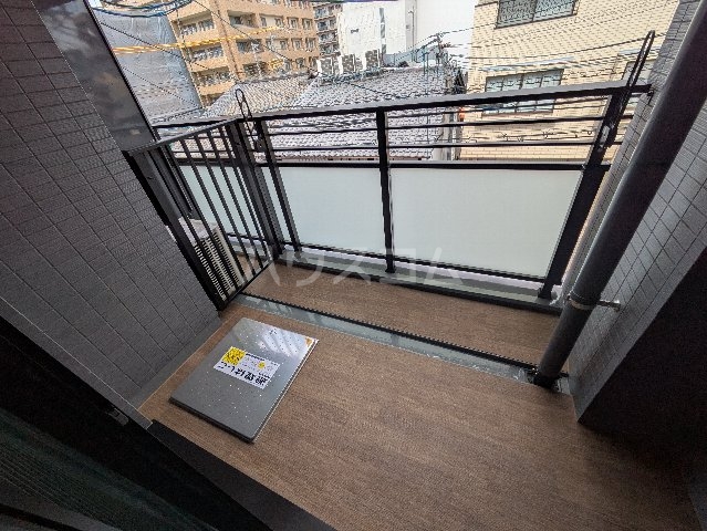 23/30 バルコニー