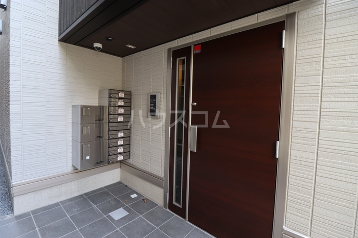 20/28 エントランス