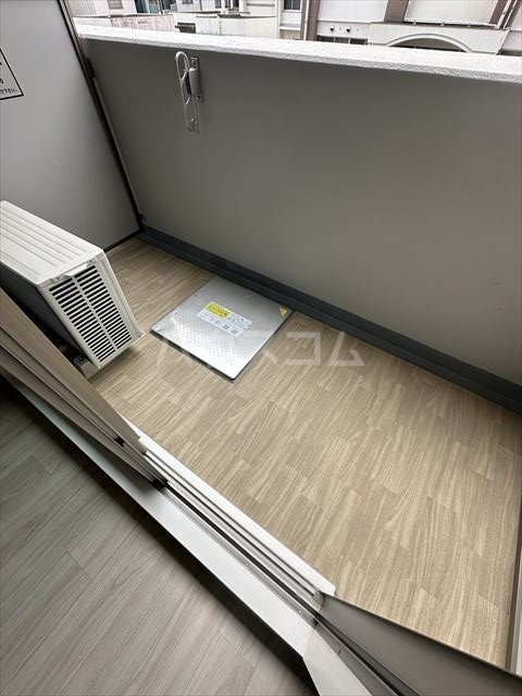 20/30 バルコニー