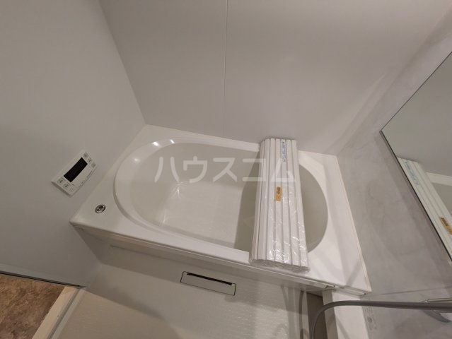 13/30 浴室