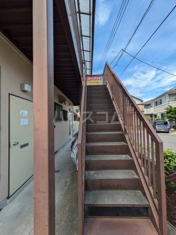 20/30 エントランス