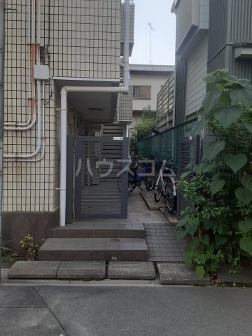 17/24 エントランス