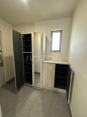 2/4 エントランス