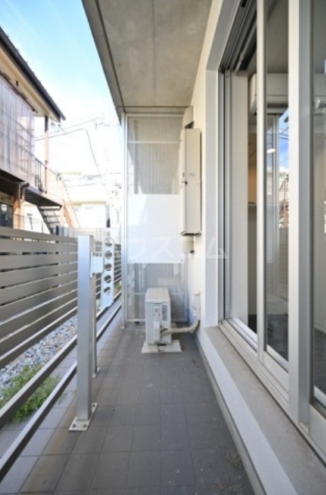 13/23 バルコニー