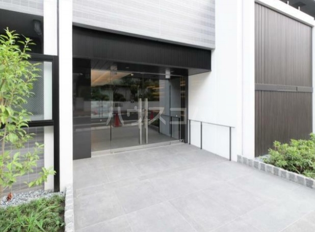 17/22 エントランス