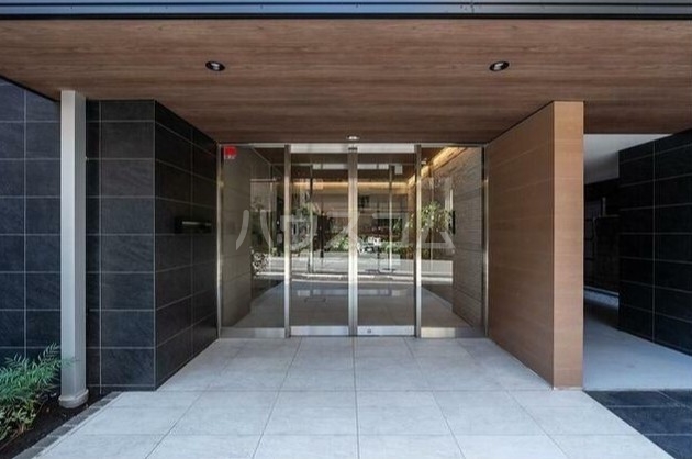 15/20 エントランス