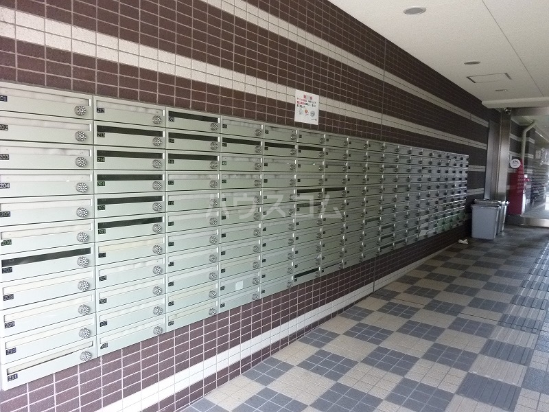 16/26 エントランス