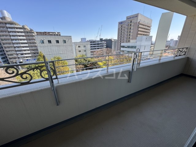 13/30 バルコニー