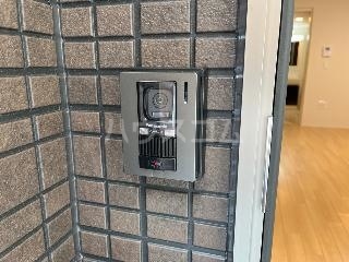 18/26 エントランス