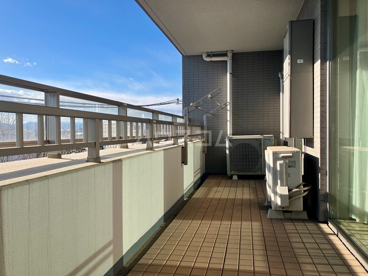 13/25 バルコニー