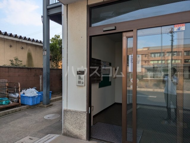 20/25 エントランス