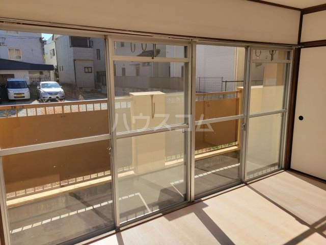 13/19 バルコニー